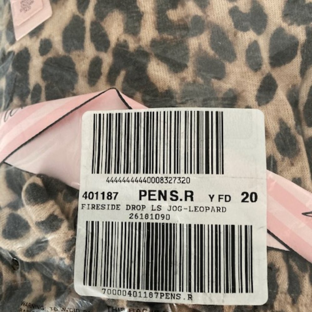 Brand New in Bag Victoria Secret Leopard Jogger Se